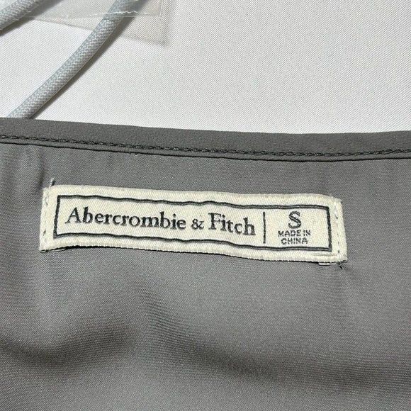 Abercrombie and Fitch Satiny‎ Cami Top Womens Small - Picture 4 of 6